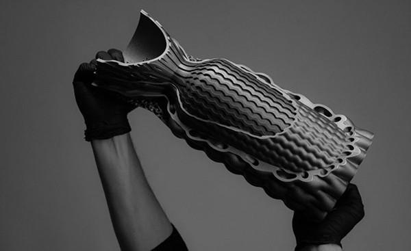 Hyperganic使用AI設計3D打印火箭發動機